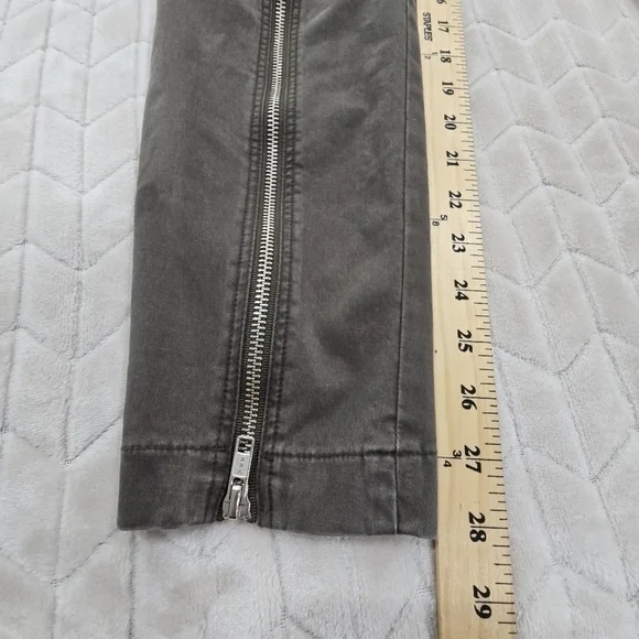 A.L.C Zander On Duty Army Zip Front Pants Sz 2 Retails $360Chrissy Teigen 🚨BOGO